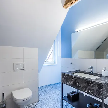 Designer Boutique Trauttmansdorffgasse * Грац