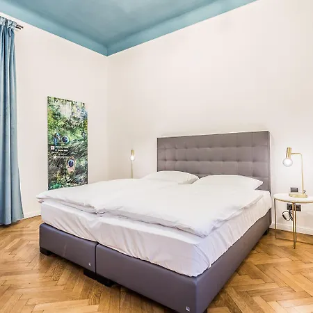 Designer Boutique Trauttmansdorffgasse Daire Graz