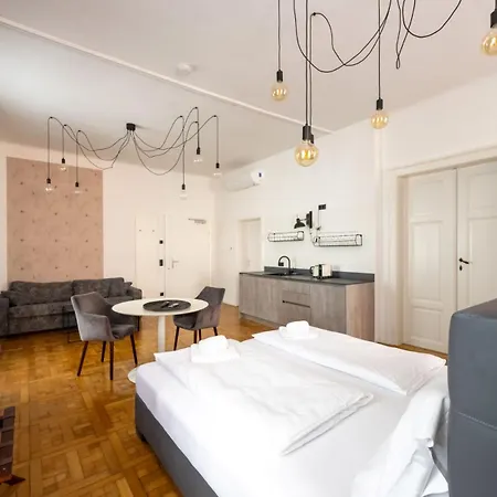 Designer Boutique Trauttmansdorffgasse Lägenhet