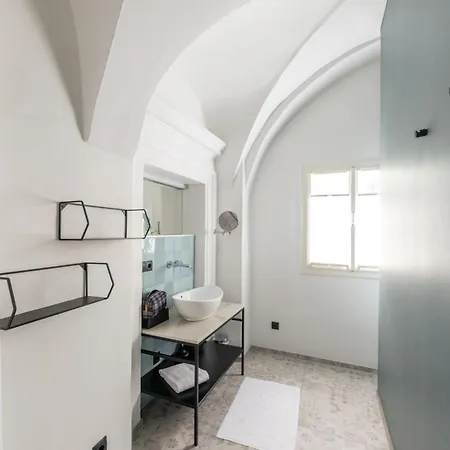 Designer Boutique Trauttmansdorffgasse Daire