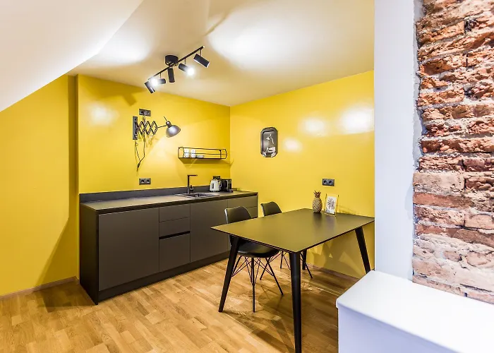 Designer Boutique Trauttmansdorffgasse *