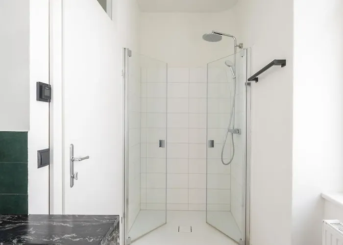 Designer Boutique Trauttmansdorffgasse * Грац